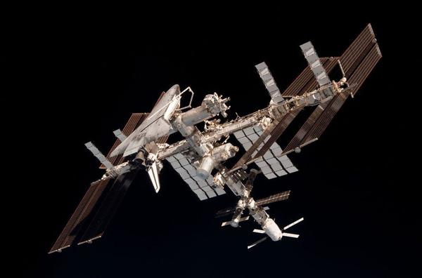 Biotech in Space: Microgravity, Ventures, and the Path to Production